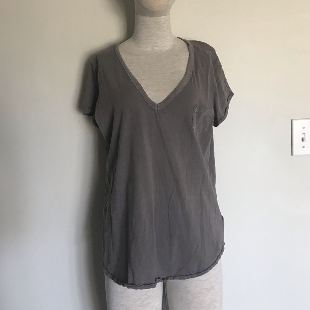 Solid grey vintage wash tee